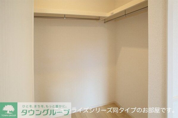 シャーロットタウンVIIの物件内観写真